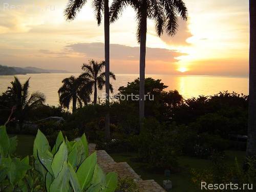 Round Hill Hotel & Villas 31